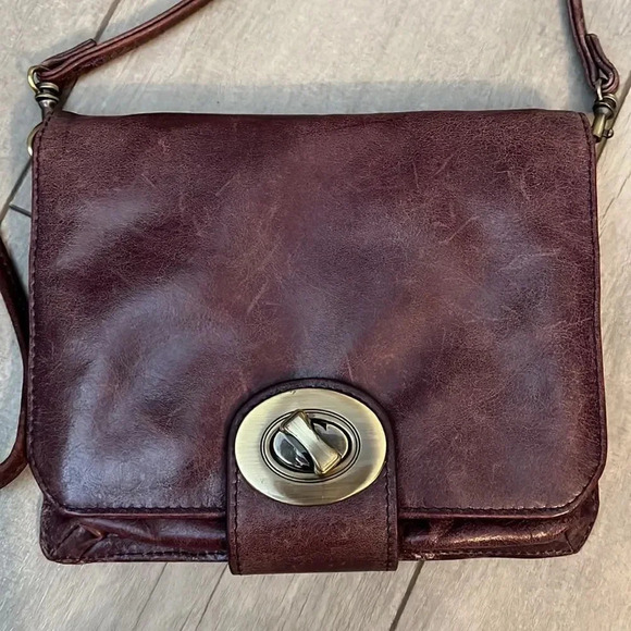 DANIER Leather Crossbody Bag - Picture 2 of 10